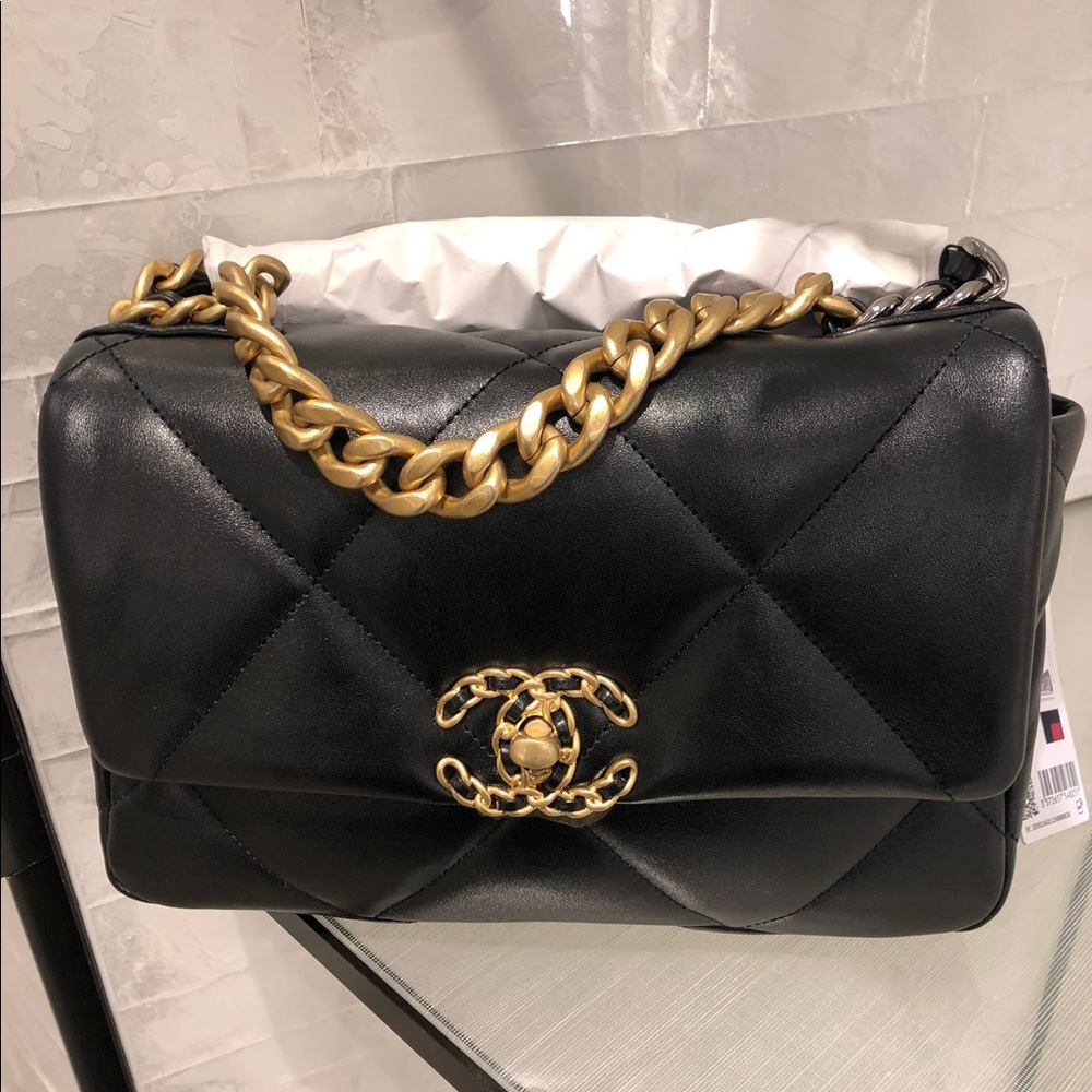 *** SOLD*** Chanel 19 Black Size Small